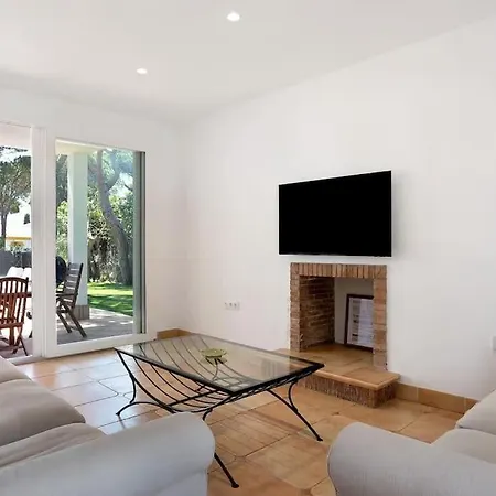Escocia, Entre Pinares Y A Pie De Playa Holiday home Roche